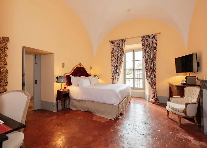 Château De Hotel 5*